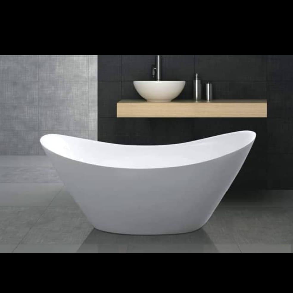 Minimalist Freestanding White Oval Slipper Soaking Bathtub