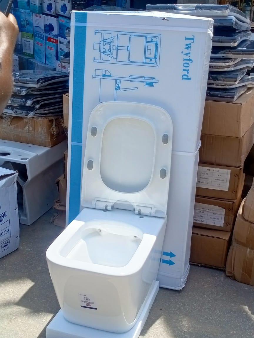 KingsHome Modern Wall-Hung Rimless Toilet with Concealed Frame & Cistern (Gloss White)