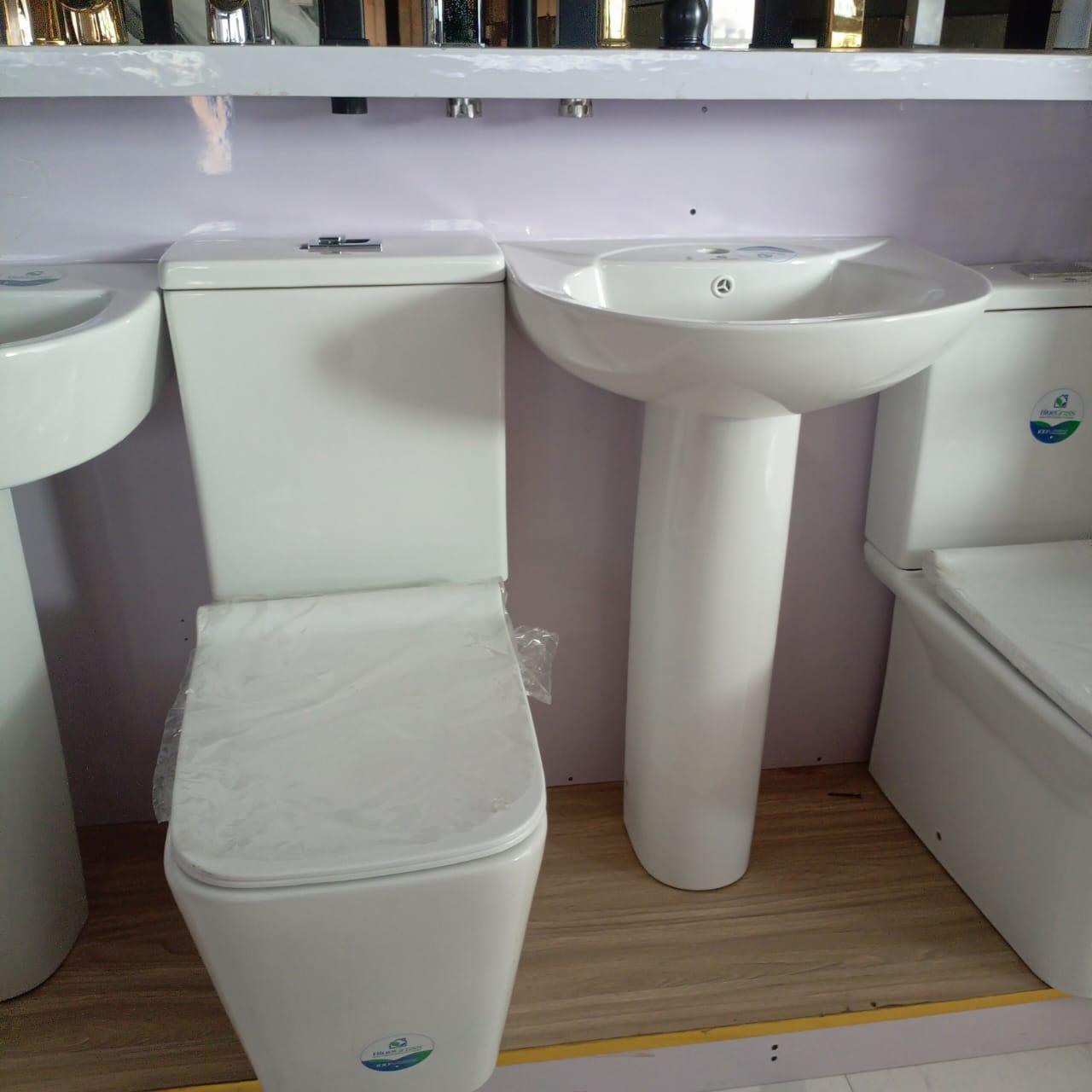Kingshome Classic White Ceramic Pedestal Washbasin & One-Piece Toilet Set